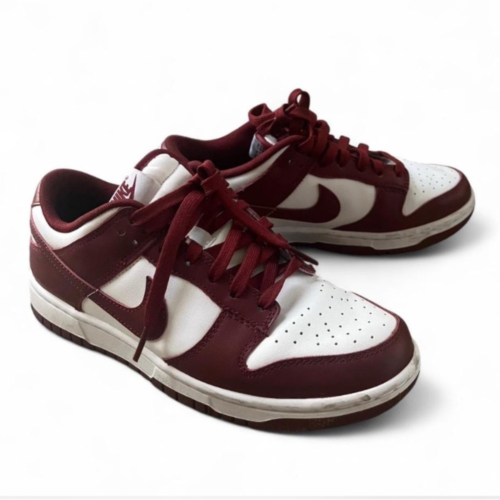 Nike Burgundy and White dunks men’s 6.5 (fits women’s 8)